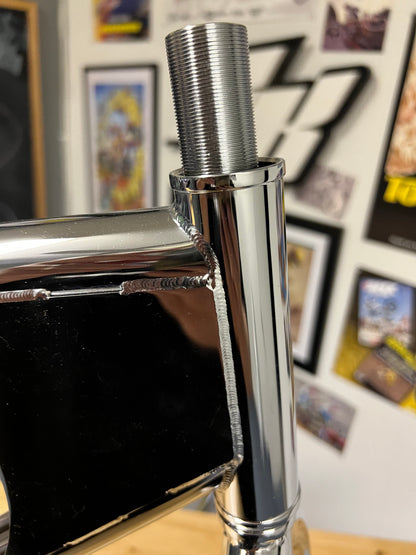 LRP 26 frame — profile view